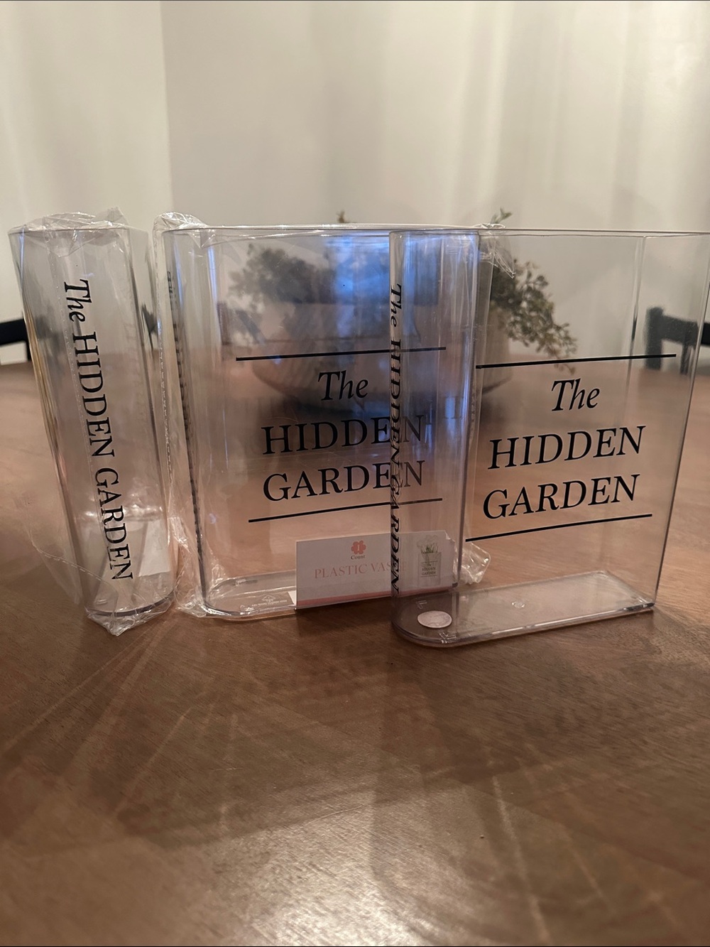 The Hidden Garden Clear Vase Set - Transparent